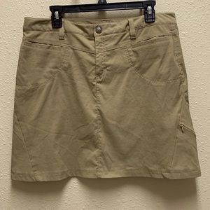 Athleta Dipper Skort Womens 12 Khaki Nylon Blend Skirt/Shorts